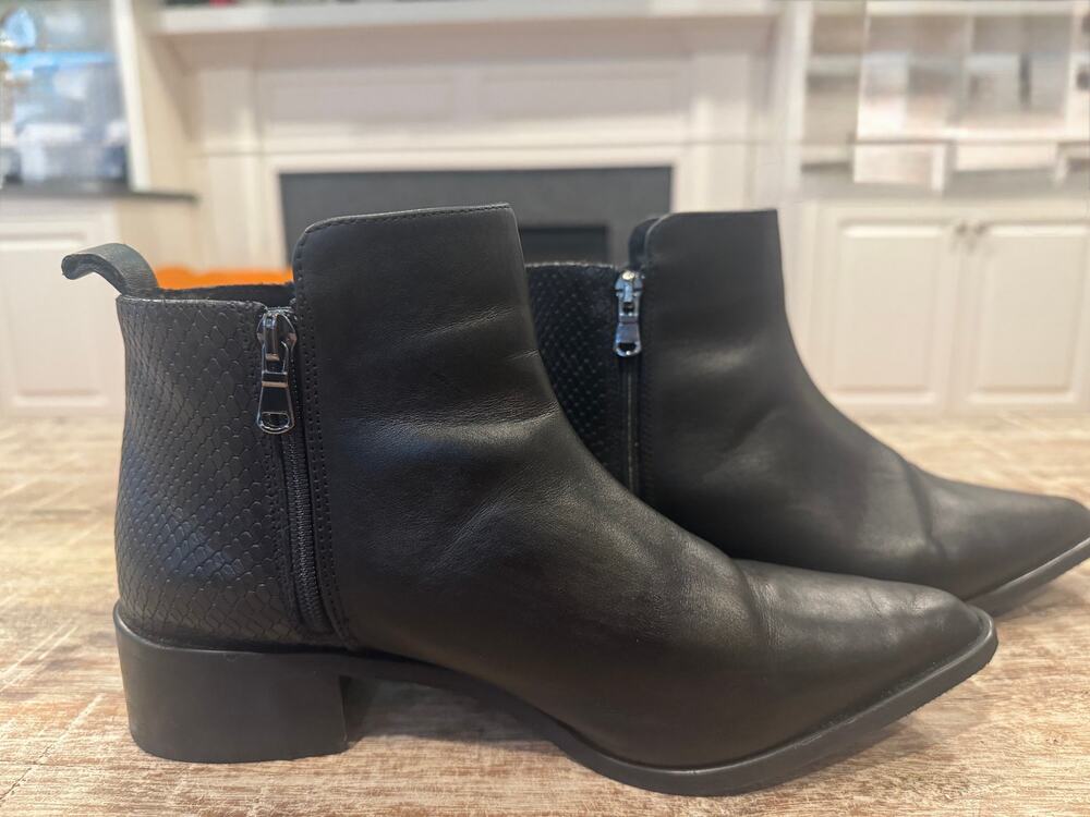 Made in Italy Black Leather Snakeskin Ankle Boots Size 8